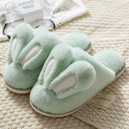 Pantoufles roses moelleuses avec oreilles de lapin amusantes