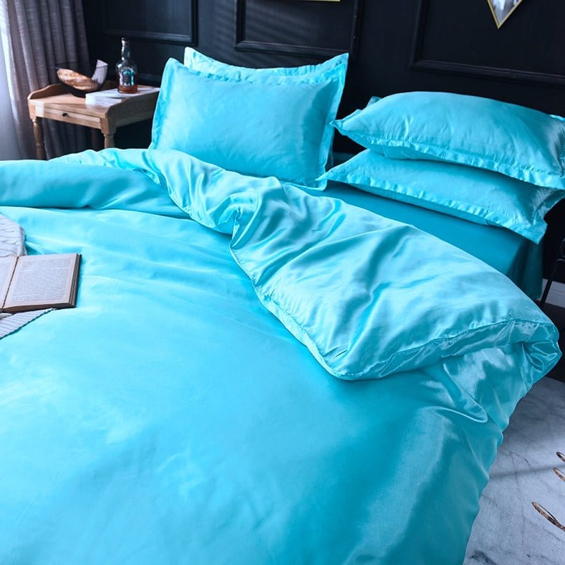 Lit habillé d'une parure turquoise, mettant en valeur le design uni