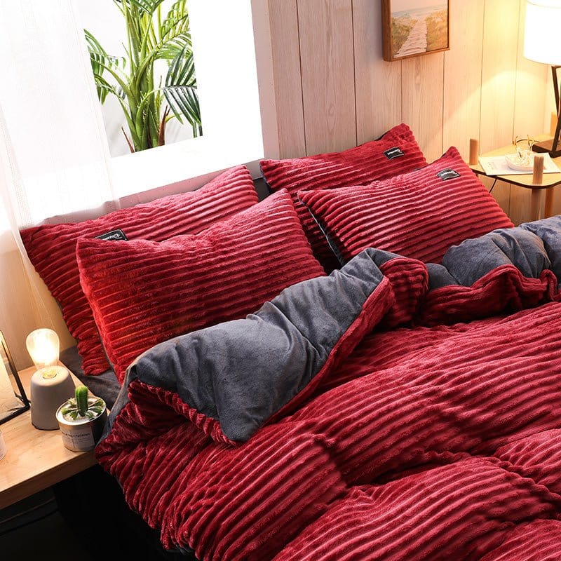 Vue de côté du lit en velours rouge avec fermeture à glissière