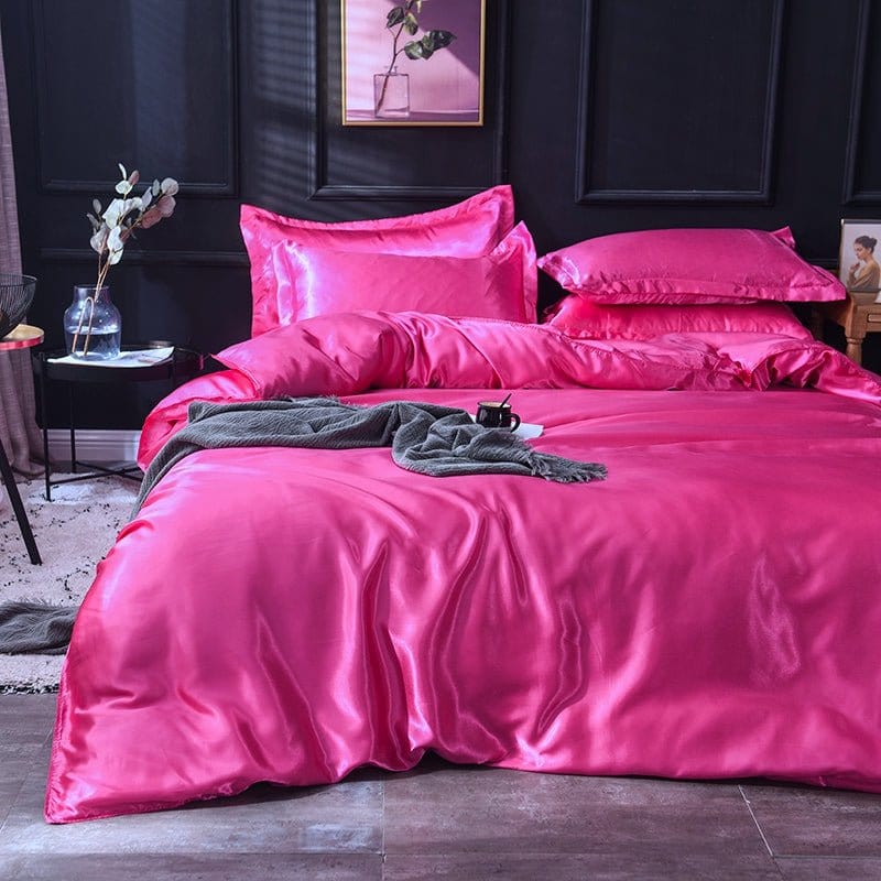 Vue rapprochée du tissu doux et brillant de la parure de lit