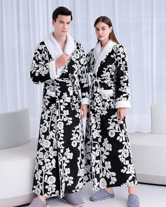 Peignoir couple polaire noir et blanc motif fleuri