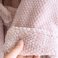 Vue arrière du peignoir avec ceinture nouée