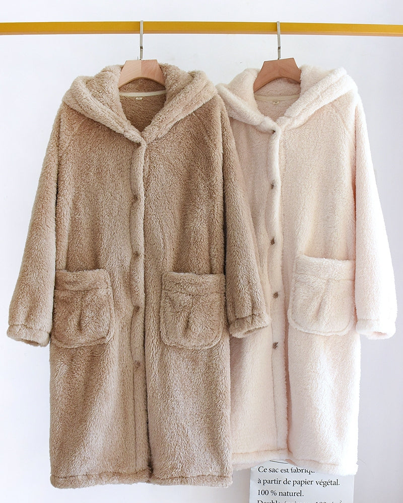 Peignoir marron clair en Pilou Pilou avec capuche