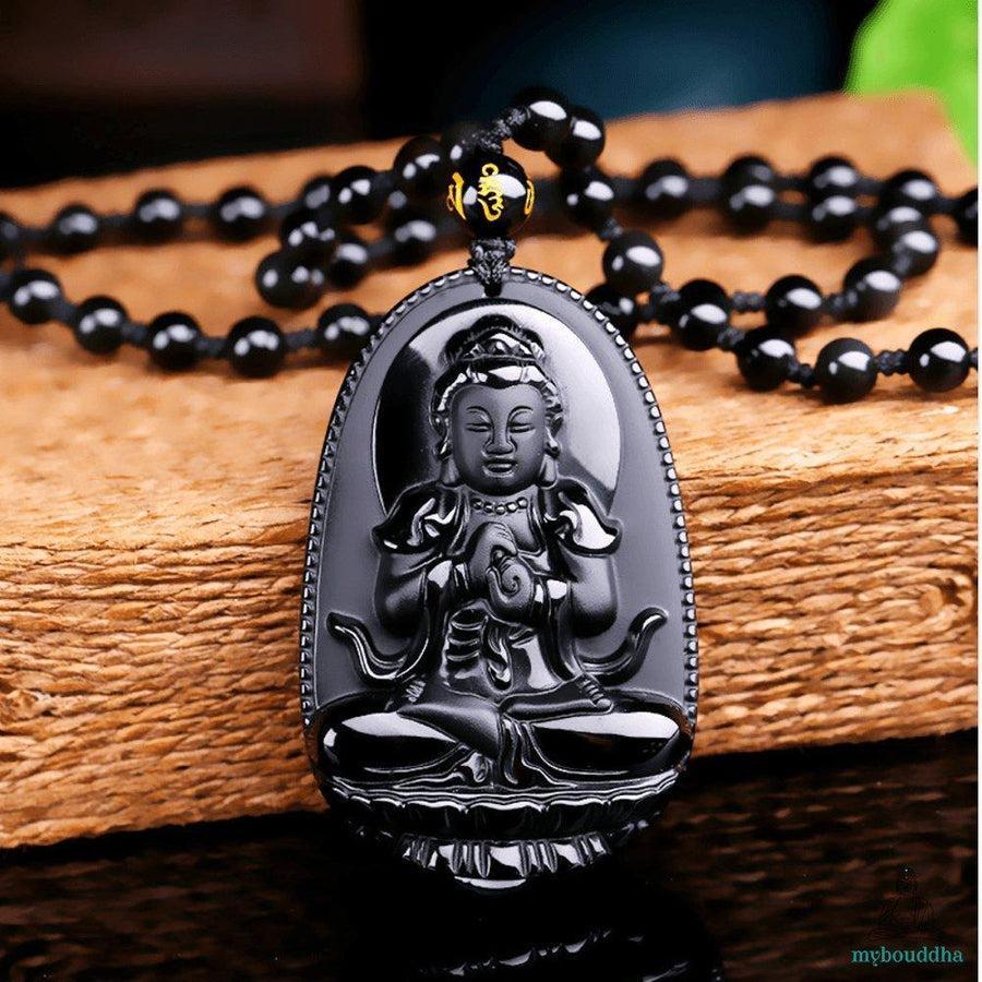 Pendentif Bouddha en obsidienne, chaîne de perles noires