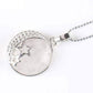 Détail sur la pierre de quartz rose sertie dans le pendentif