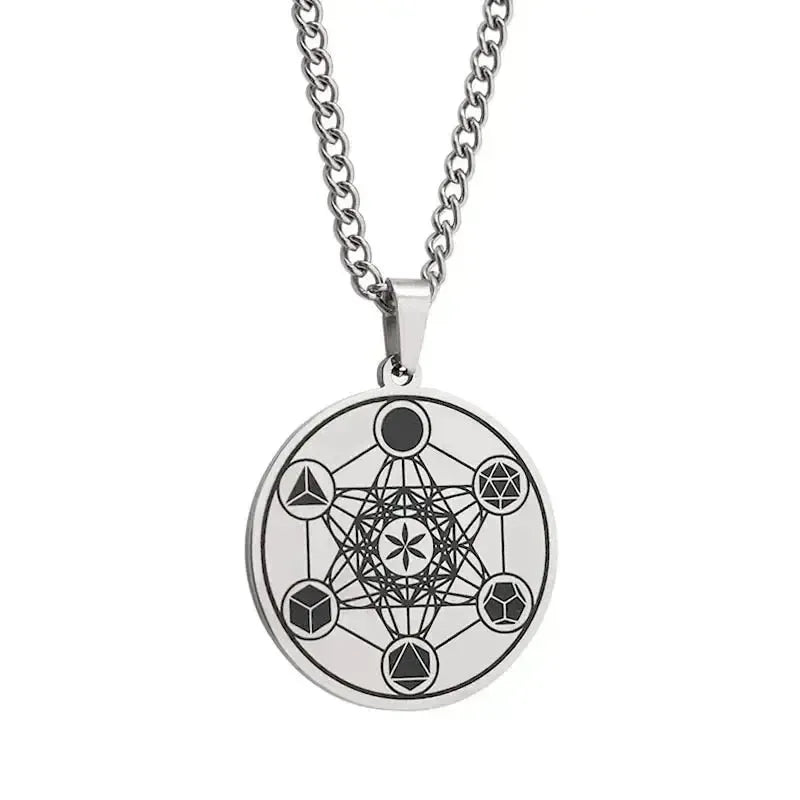 Vue latérale du pendentif Métatron, montrant les détails gravés