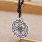 Vue d'ensemble du pendentif Sri Yantra, symbole de prospérité