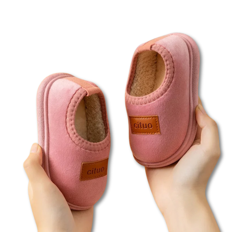 Chaussons bébé roses en velours, confort respirant