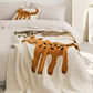 Vue d'ensemble du plaid beige avec motif chat enfantin