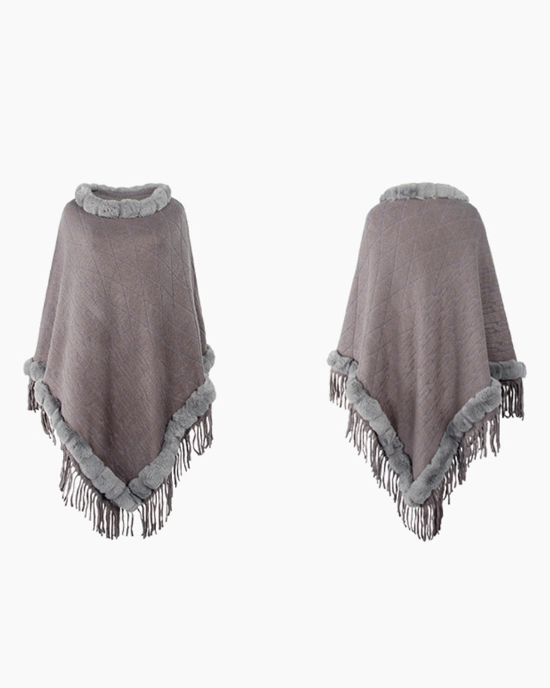 Poncho ample porté avec jean et bottines