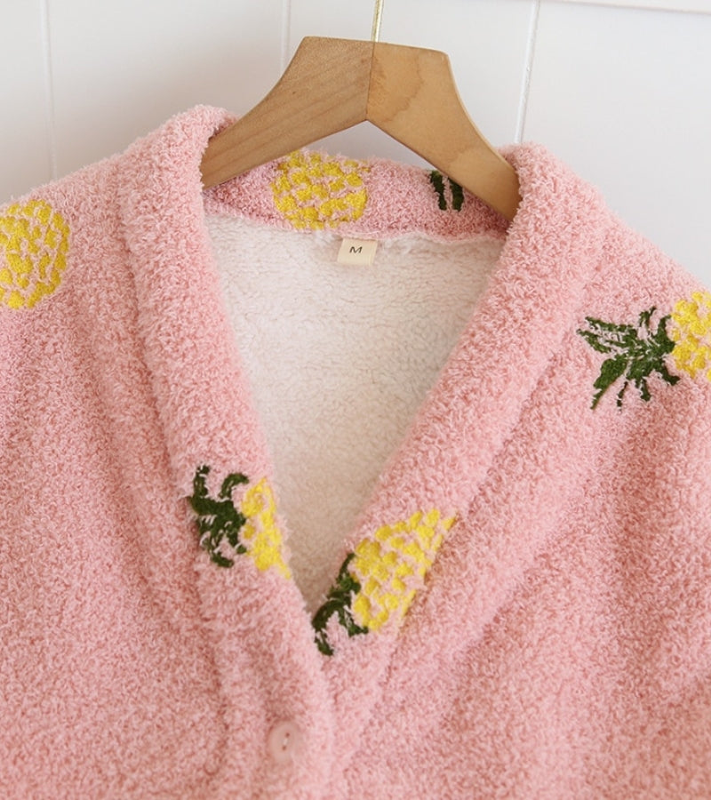 Vue rapprochée des boutons et poches du haut du pyjama