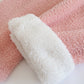 Zoom sur la texture douce et moelleuse du Pilou