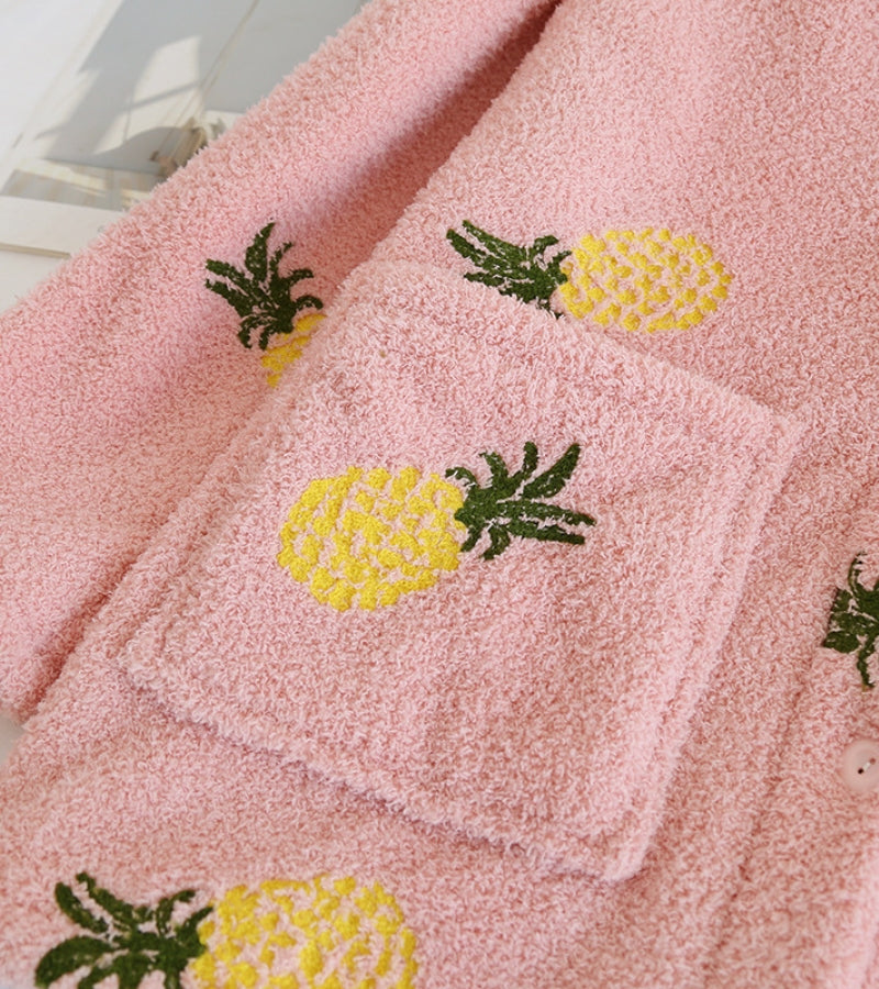 Pyjama en Pilou avec fermeture à boutons, vue de côté
