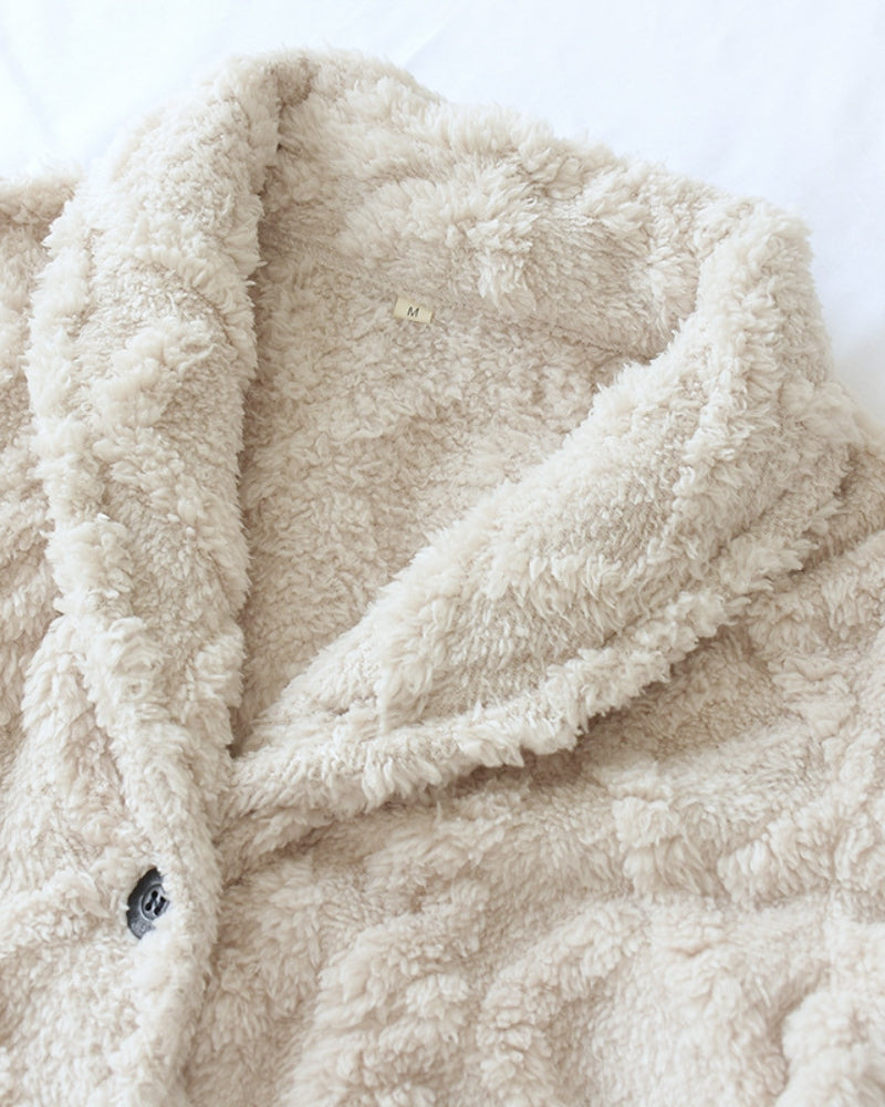 Détail des poches avec nœuds sur pyjama flanelle