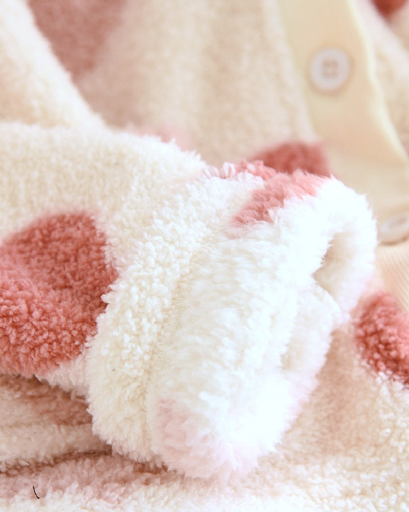 Détail des poches du pyjama flanelle, motifs floraux, tissu épais
