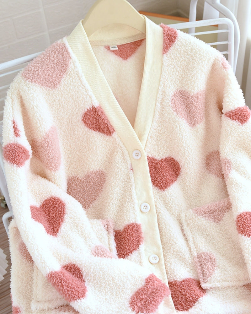 Haut de pyjama flanelle à fleurs, col en V, boutons visibles
