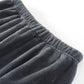 Gros plan sur les boutons du haut de pyjama, style classique