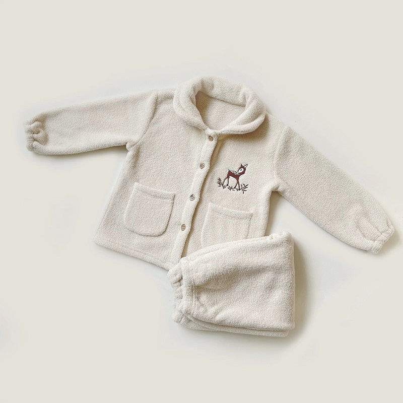 Haut de pyjama avec col replié et motif animal discret