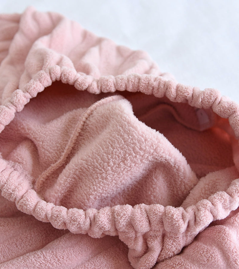 Vue rapprochée des boutons pratiques sur le pyjama
