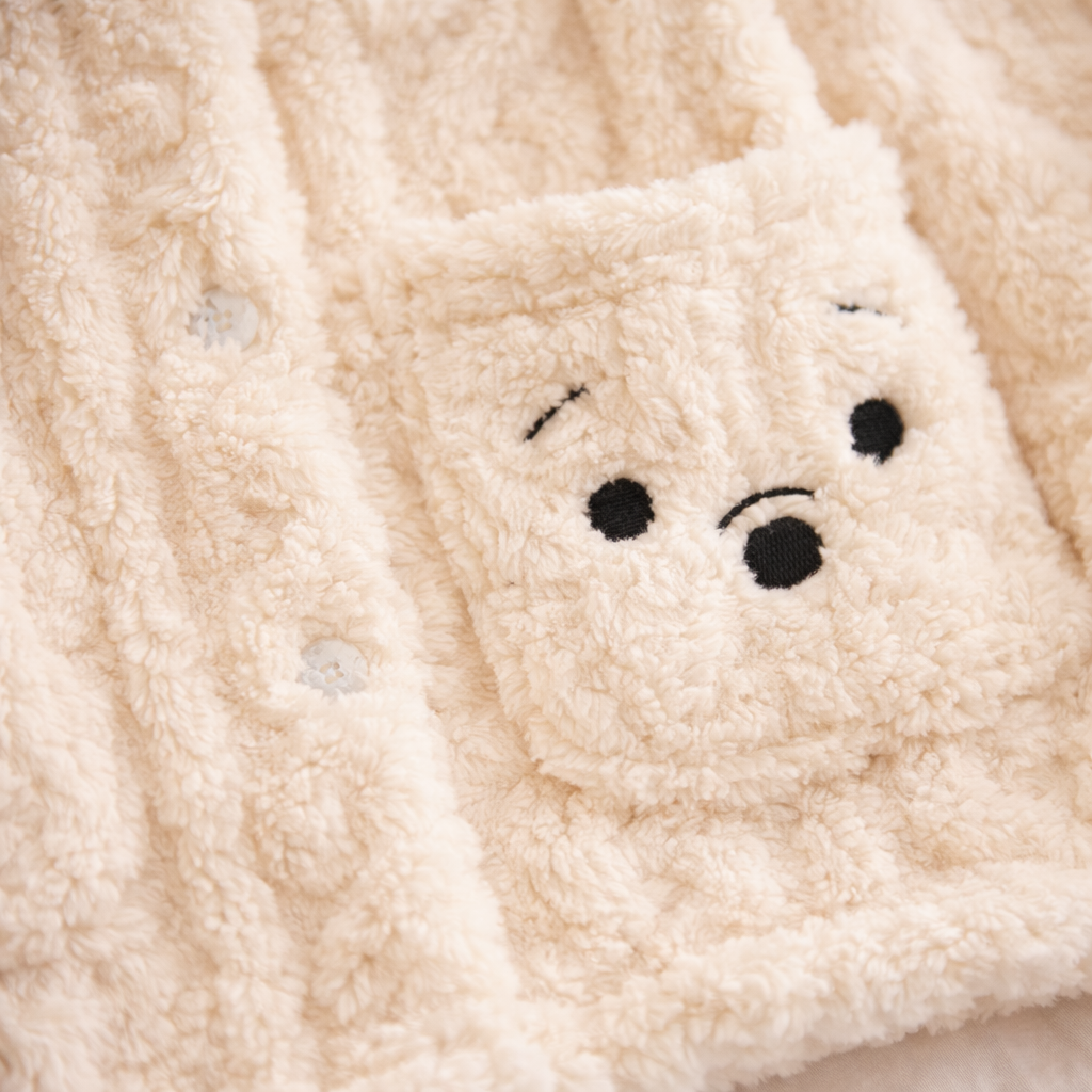 Haut de pyjama crème en Pilou Pilou, fermeture à boutons