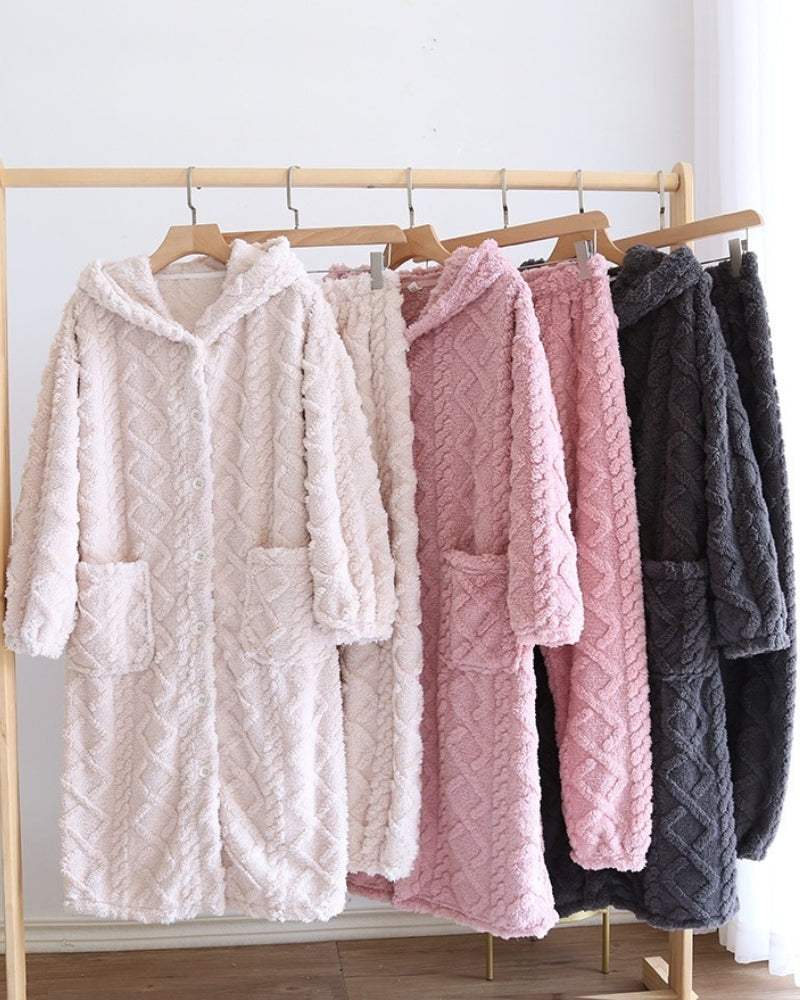 Robe de chambre blanche en pilou avec capuche et poches