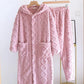 Robe de chambre rose avec capuche, vue de dos
