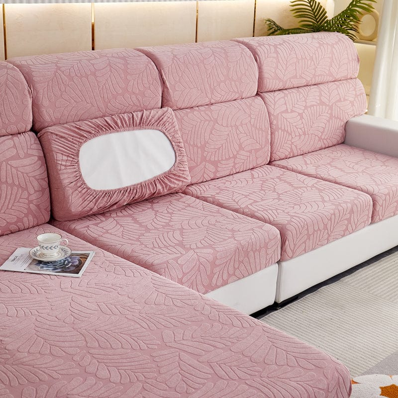Vue latérale d'un coussin recouvert de housse polaire rose