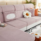 Housse polaire rose pâle couvrant un coussin