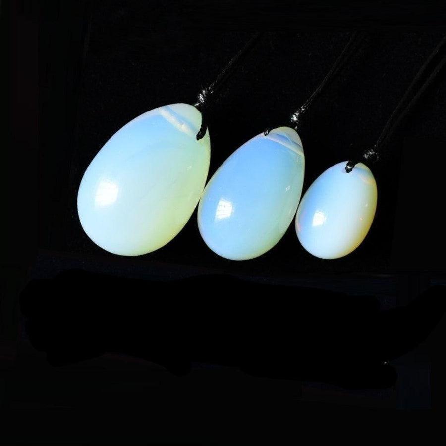 Trois œufs de Yoni en opale de tailles variées