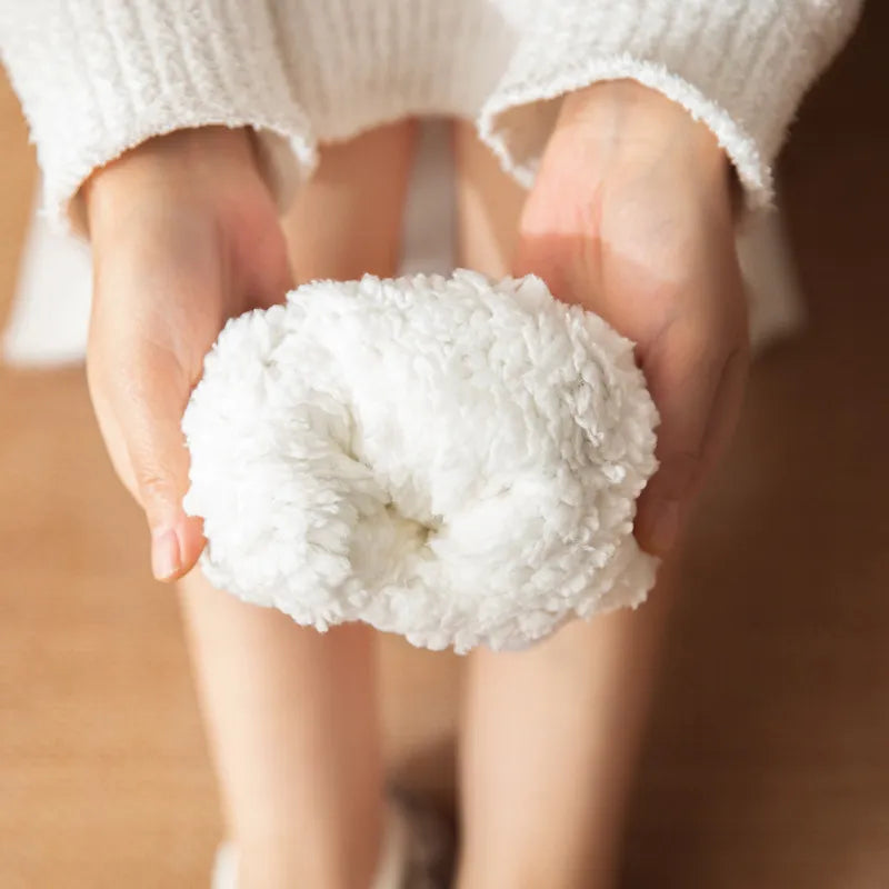 Socquettes noires et blanches avec motifs flocons de neige