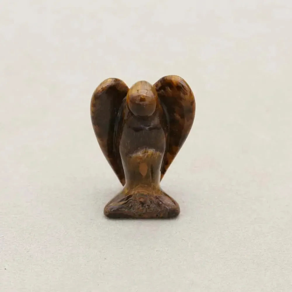 Ange en pierre, vue de dessus, détails précis
