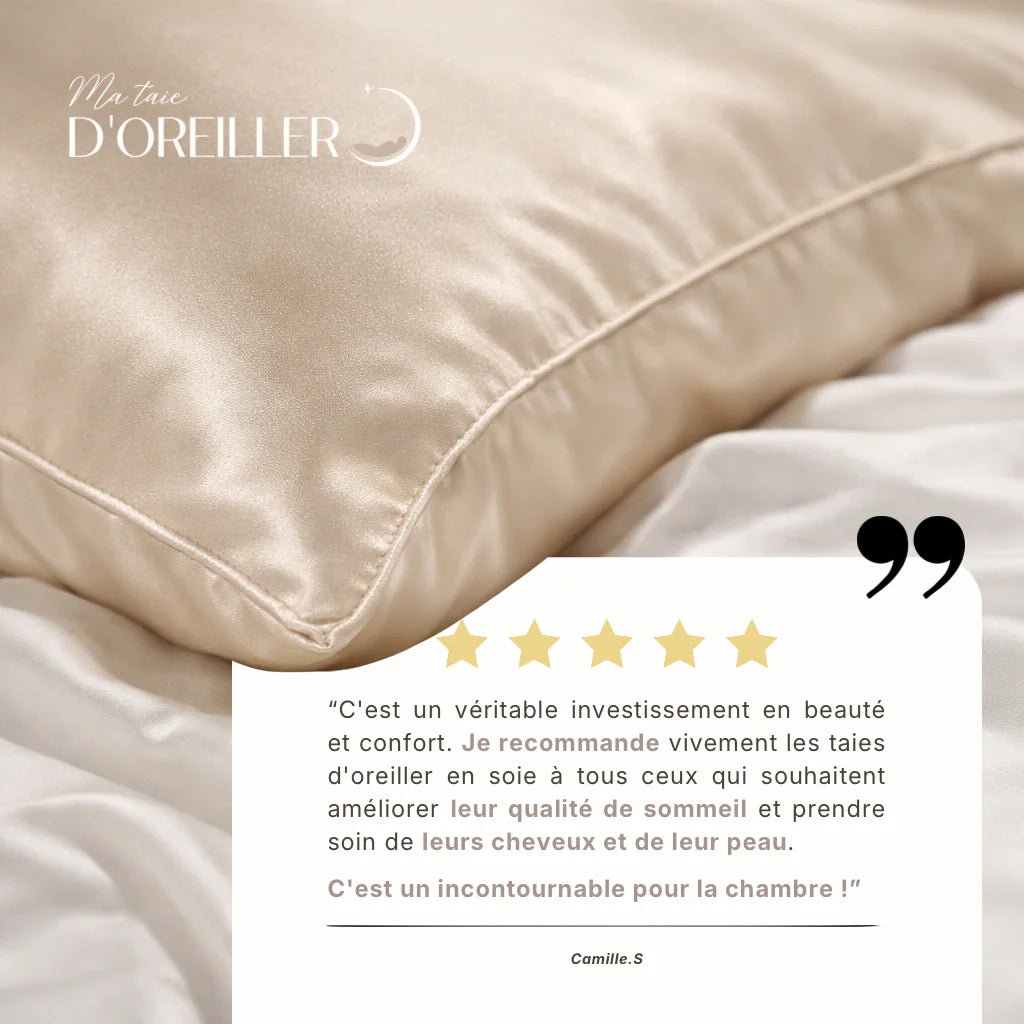 Gros plan texture soie beige champagne, taie d'oreiller