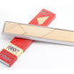 Pièces de tangram en bois formant un T
