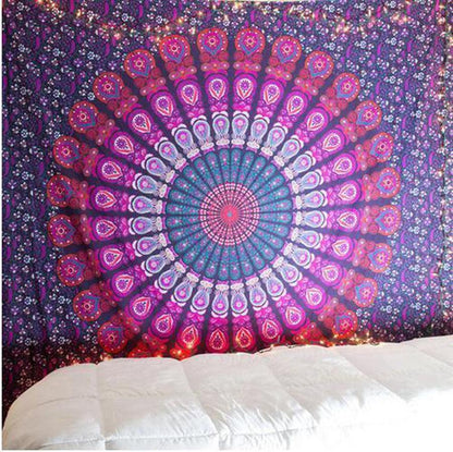 Vue rapprochée d'une tapisserie mandala en polyester