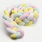 Détail d'une tresse de lit en coton effet velours