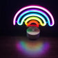 Lumière douce multicolore projetée par veilleuse LED