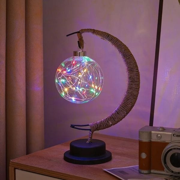 Veilleuse LED avec ampoule à filaments et support croissant de lune
