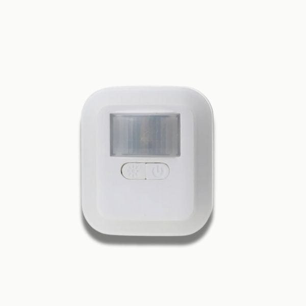 Détail du design compact et moderne de la veilleuse