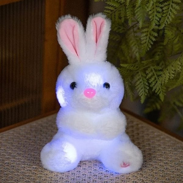 Veilleuse lapin en peluche avec lumière douce allumée