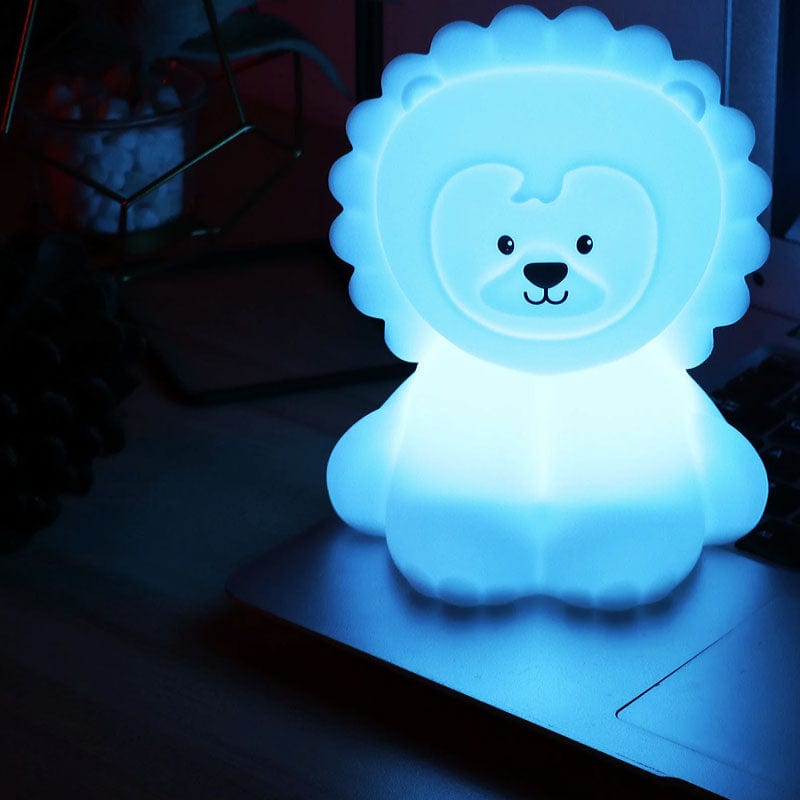 Gros plan sur veilleuse lion avec lumière douce