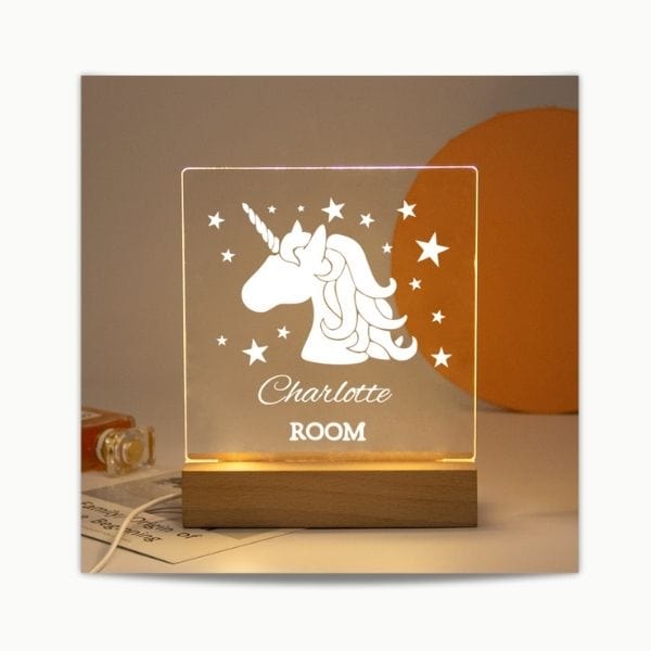Détail de la veilleuse licorne avec lumière douce