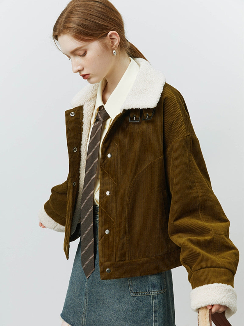 Veste marron avec col en mouton synthétique blanc