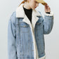 Vue arrière de la veste en jean, coupe ajustée